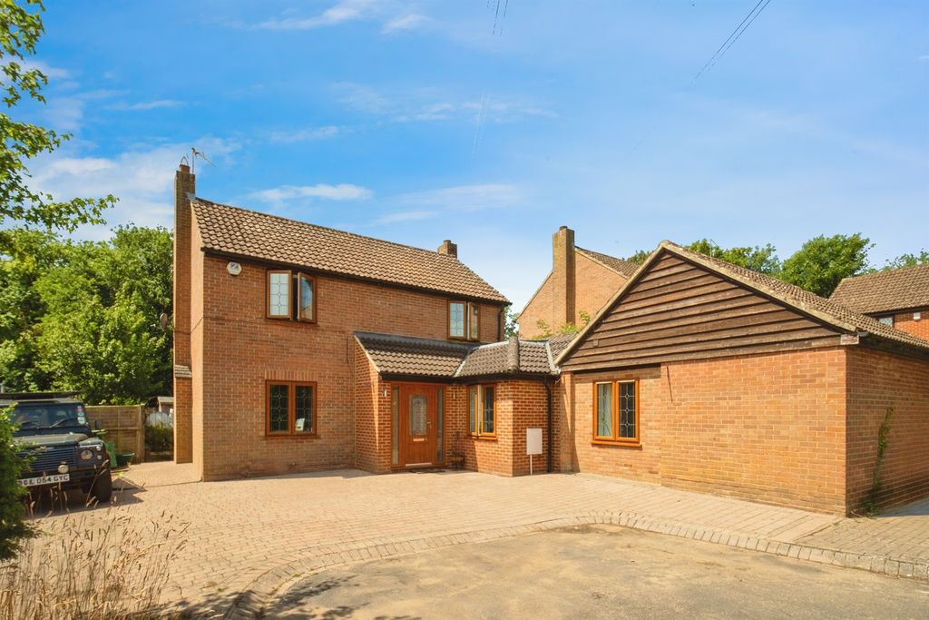Property photo 1 of 23