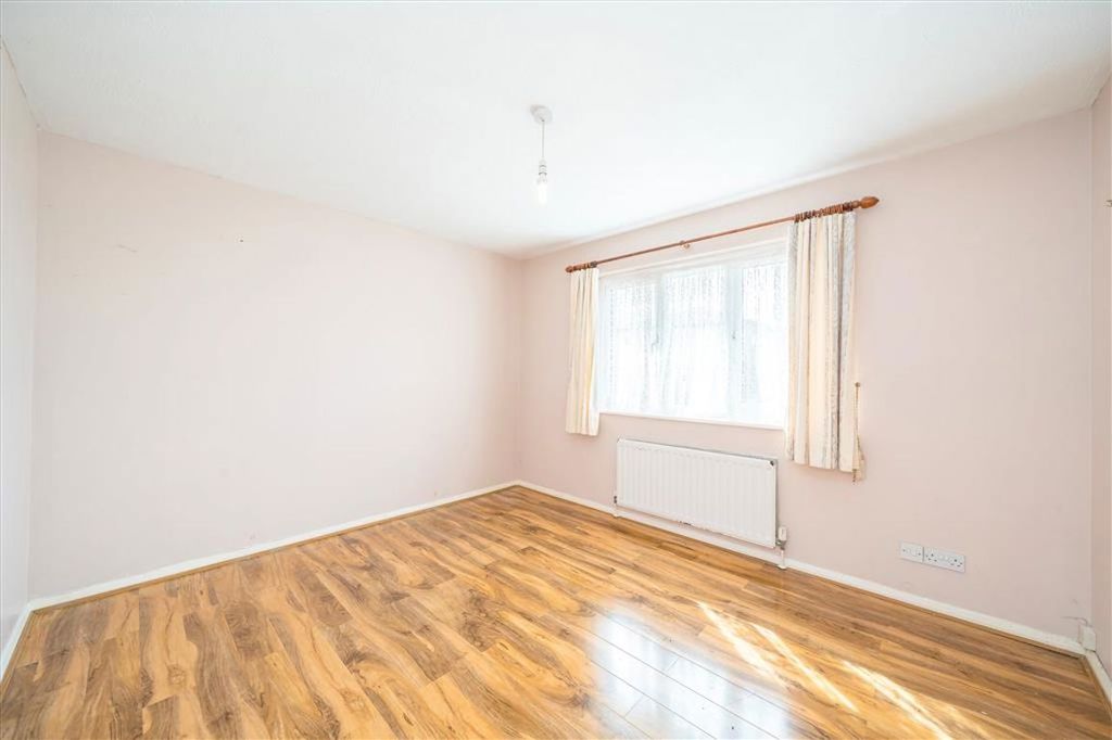 Property photo 3 of 5
