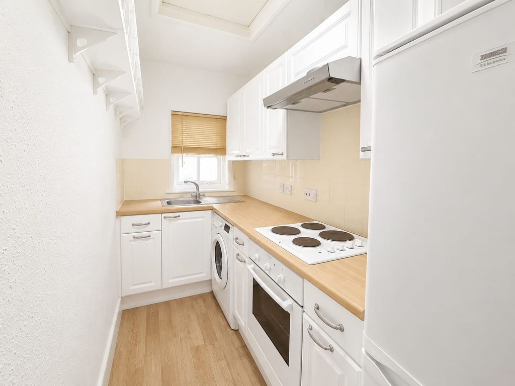 Property photo 2 of 7 Image