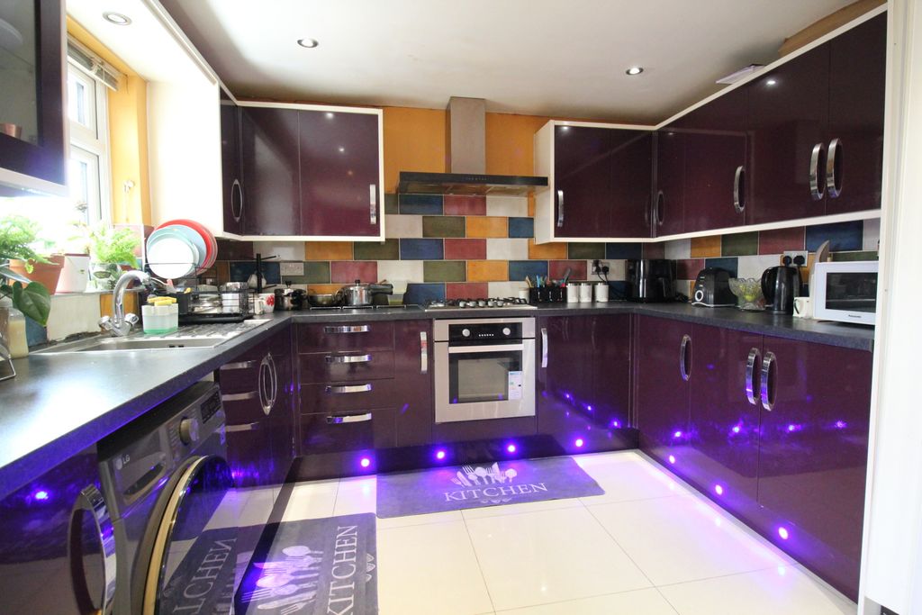 Property photo 3 of 24 Picture No. 42