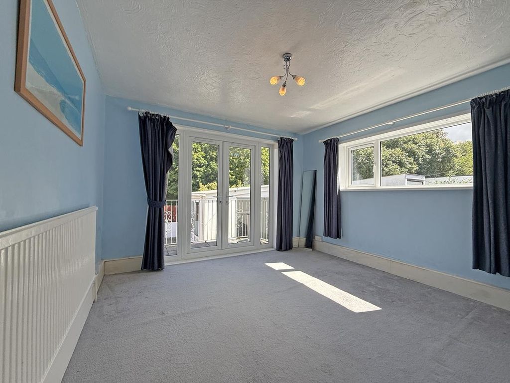 Property photo 2 of 14 Old Woodlands Road 105 - Bed 1 Front.Jpg
