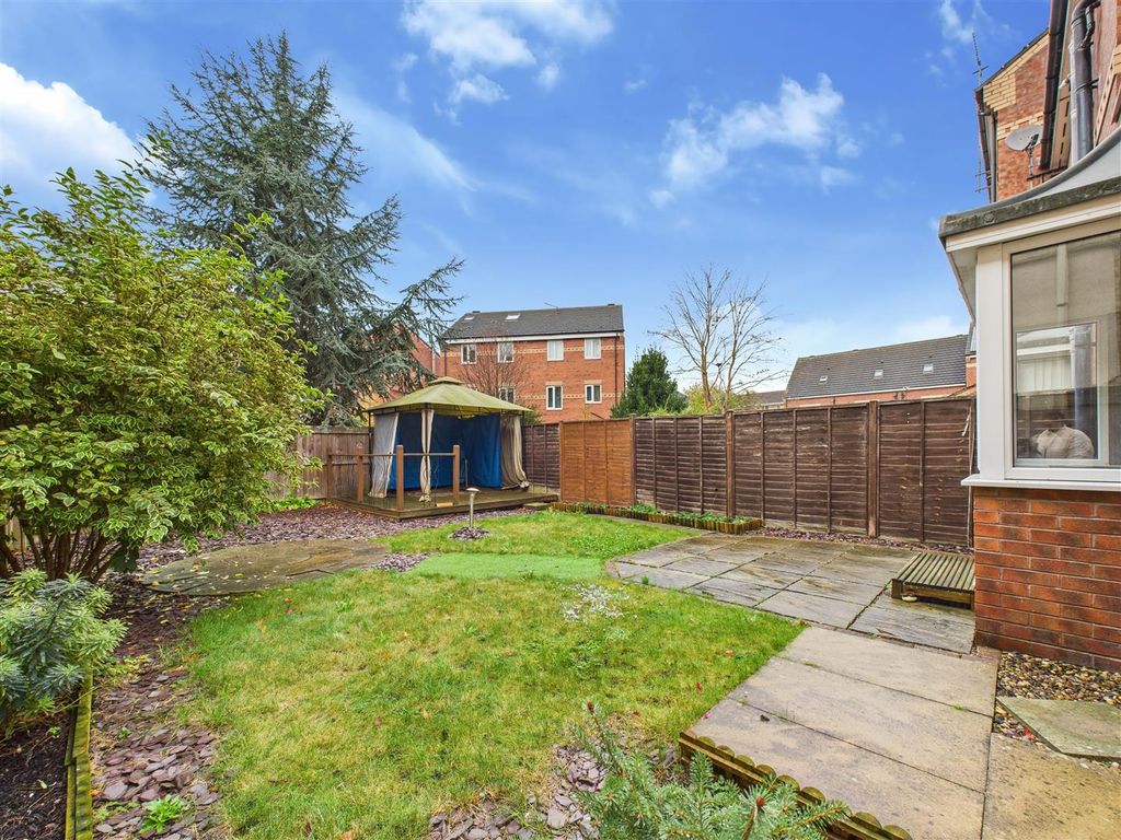 Property photo 2 of 12 Cam05193G0-Pr0066-Still012.Jpg