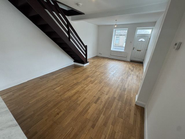Property photo 3 of 10 Img_6842