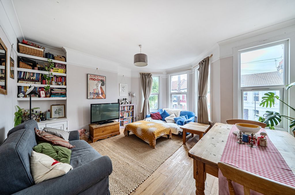 Property photo 1 of 13 1469873-6-6A1Da13...