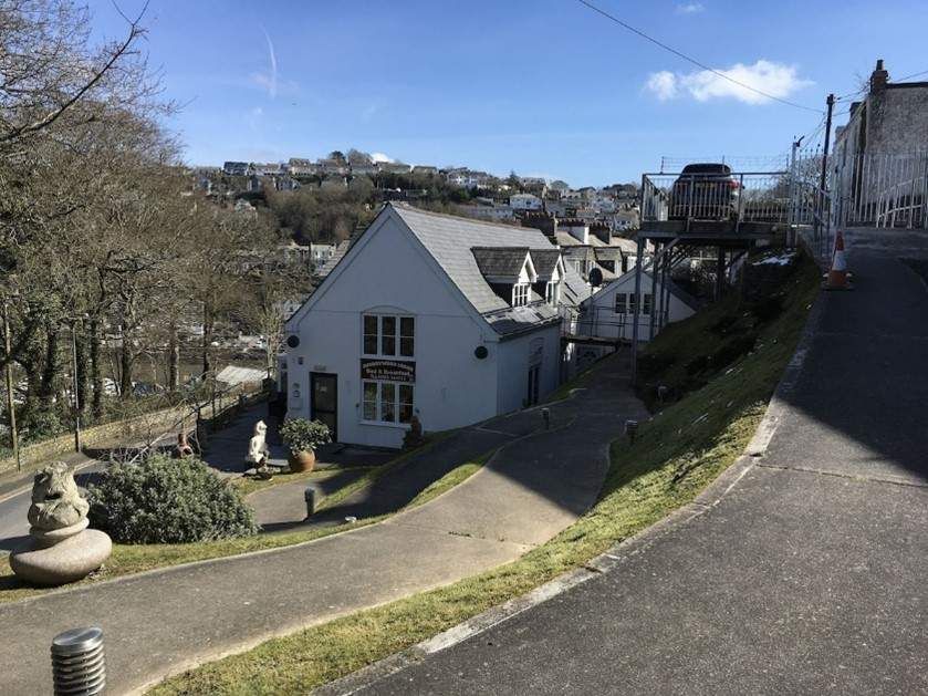 Property photo 1 of 13
