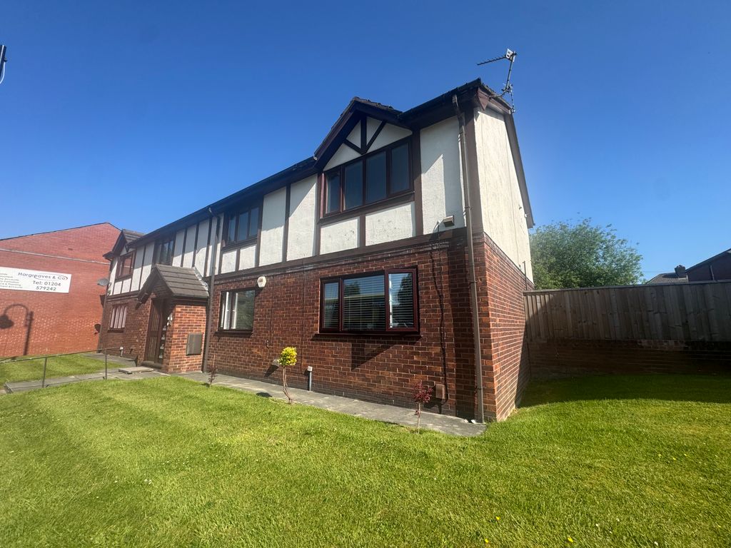Property photo 2 of 13