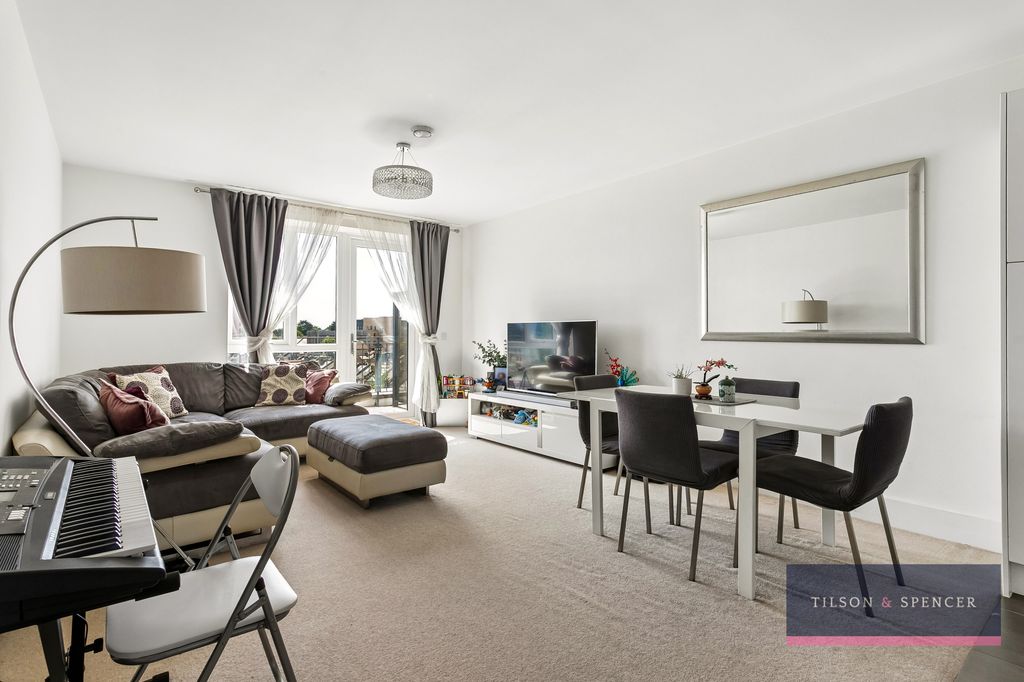 Property photo 1 of 15 8