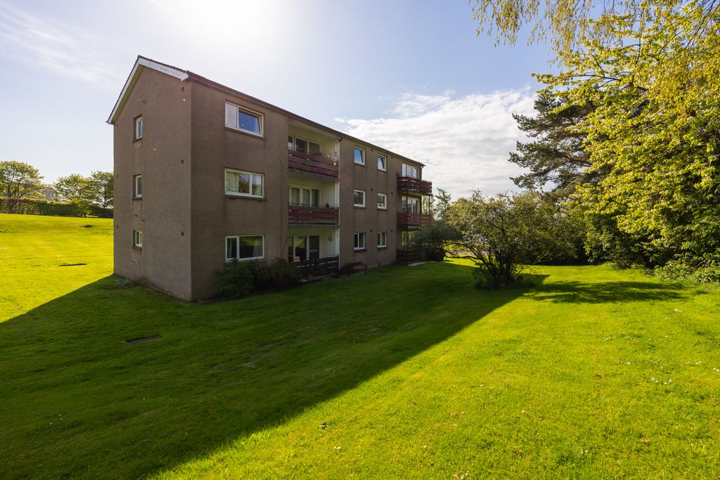 Additional image 16 of 2 bed flat for sale40/2 West Craigs Crescent, Edinburgh EH12