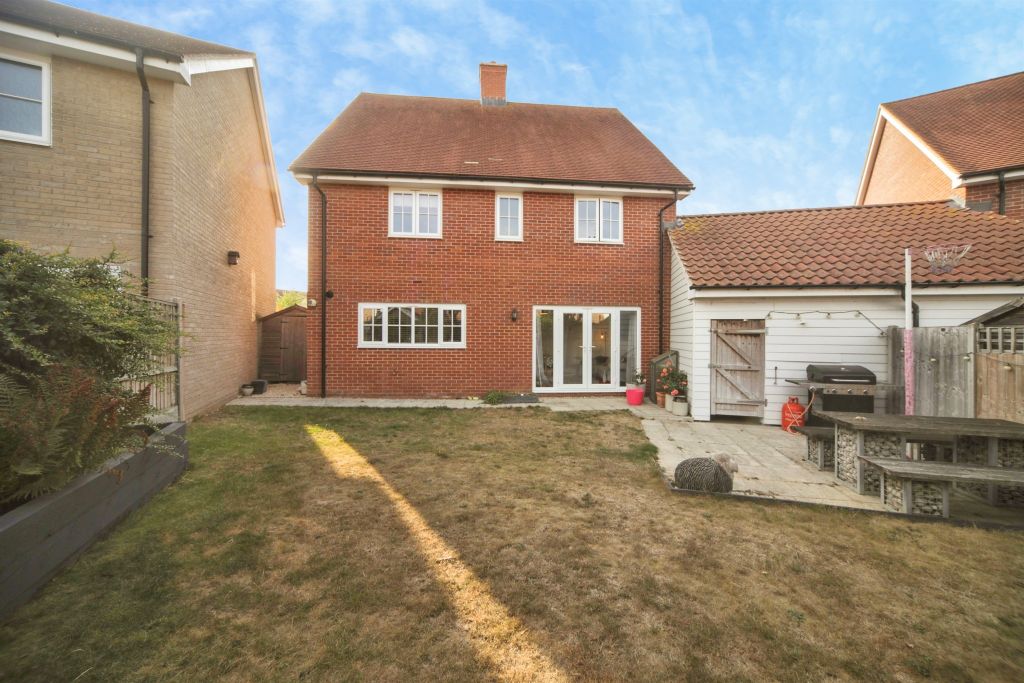 Property photo 2 of 19
