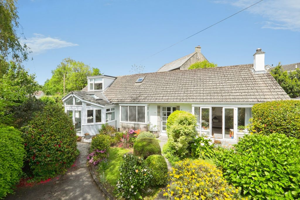 Property photo 2 of 19 Pbox-Img.Jpg