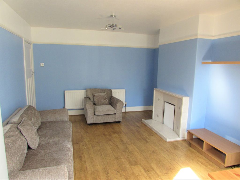 Property photo 3 of 16 Gallery