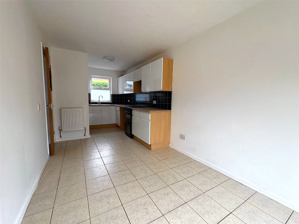Property photo 2 of 11 Picture No. 10