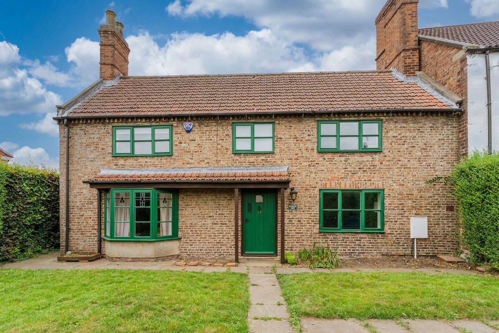 Property photo 1 of 29