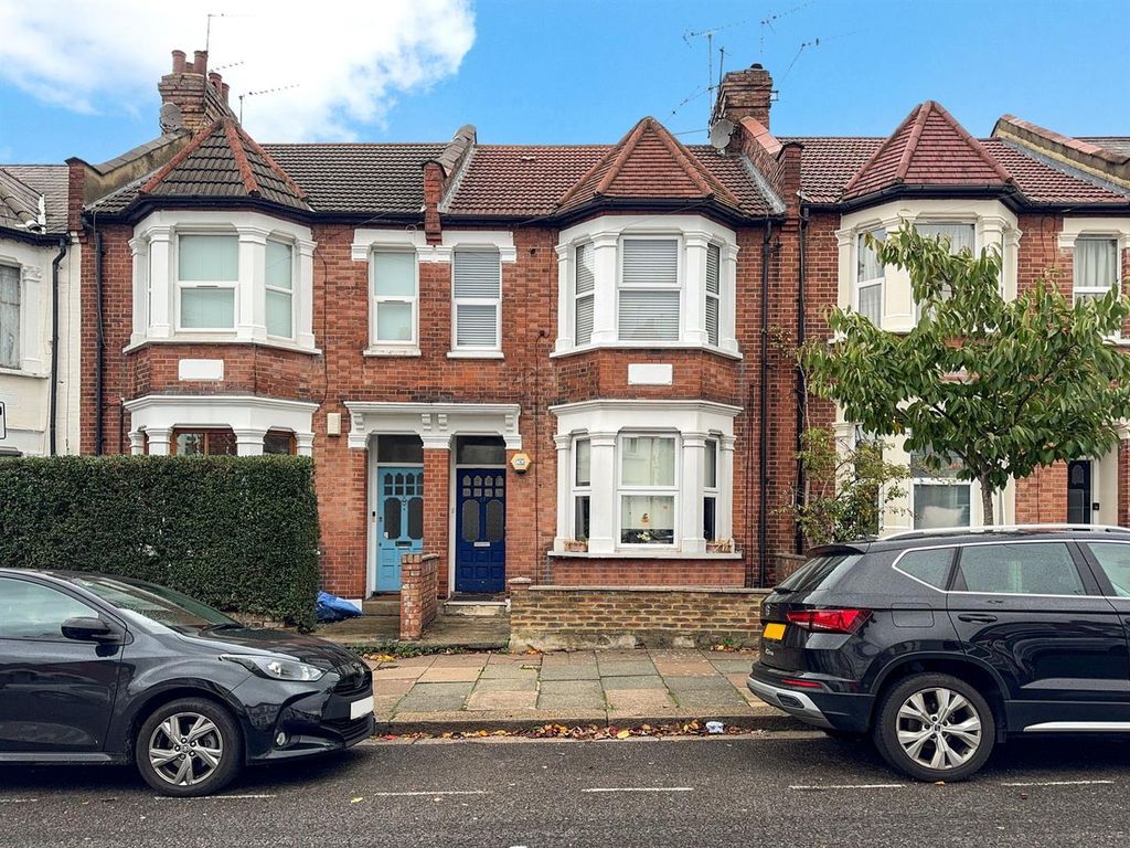 Property photo 3 of 9 19522338 (2)