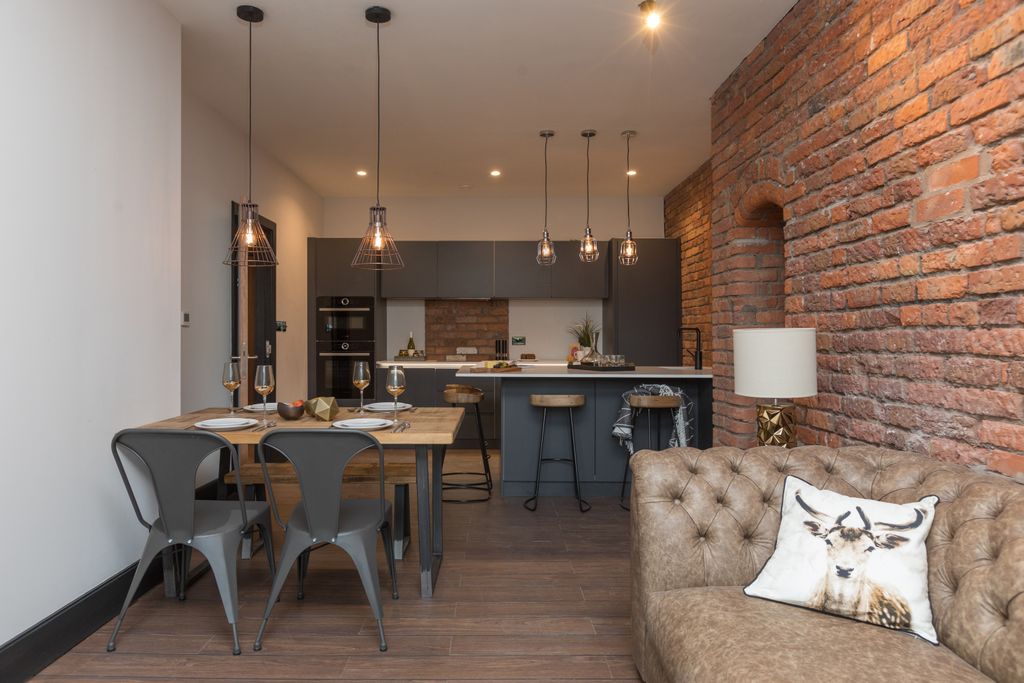 Property photo 2 of 15