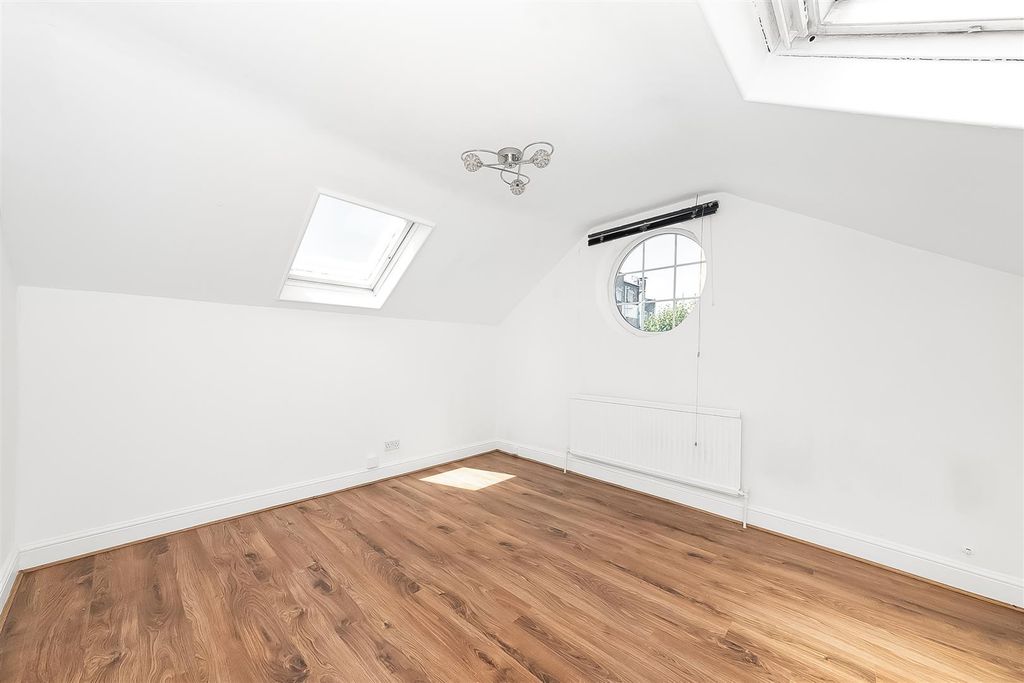 Property photo 3 of 13 Img_1668-1.Jpg