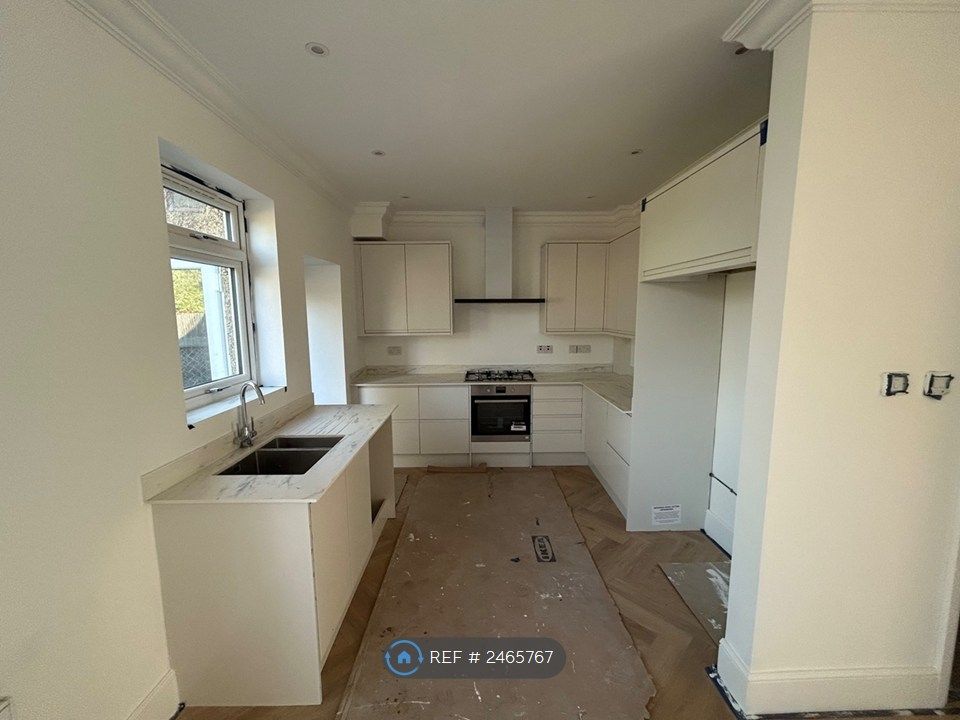 Property photo 1 of 25