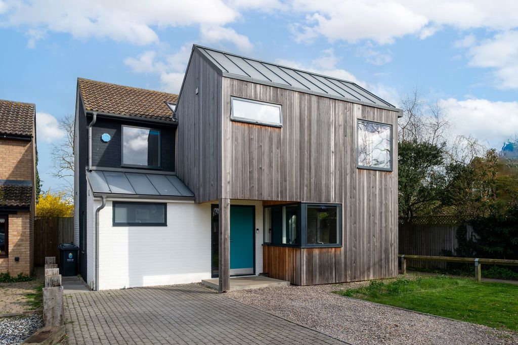 Property photo 1 of 29