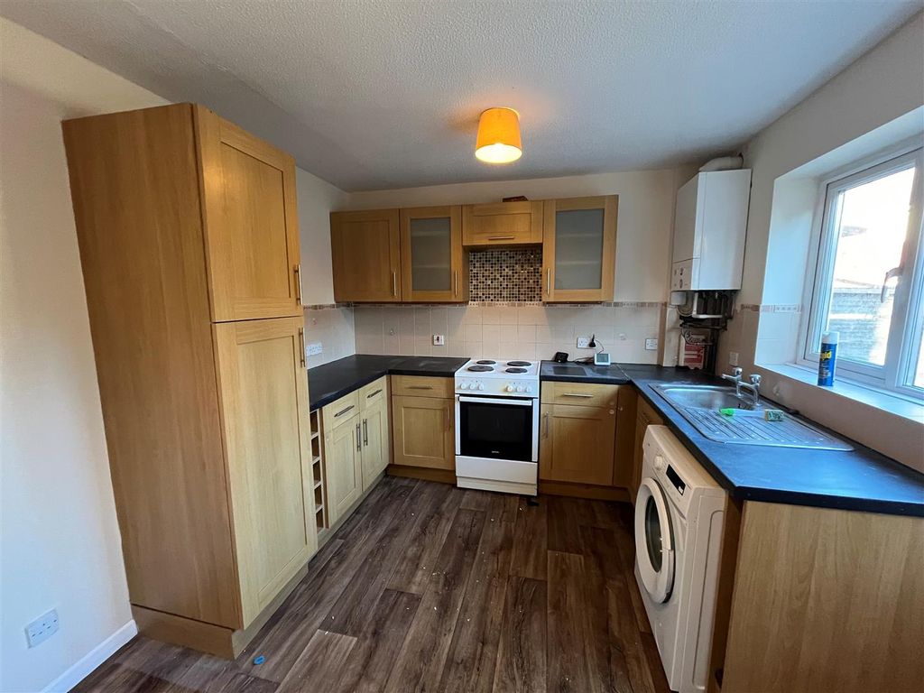 Property photo 2 of 13 Kitchen / Diner