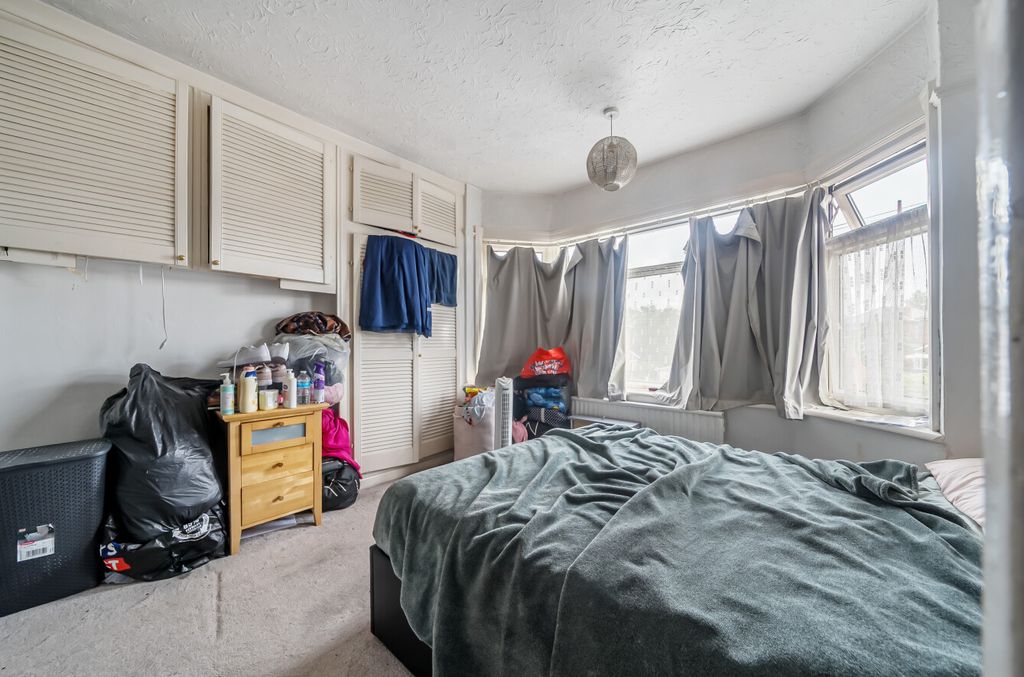 Property photo 3 of 10 1306471-6-687B778...