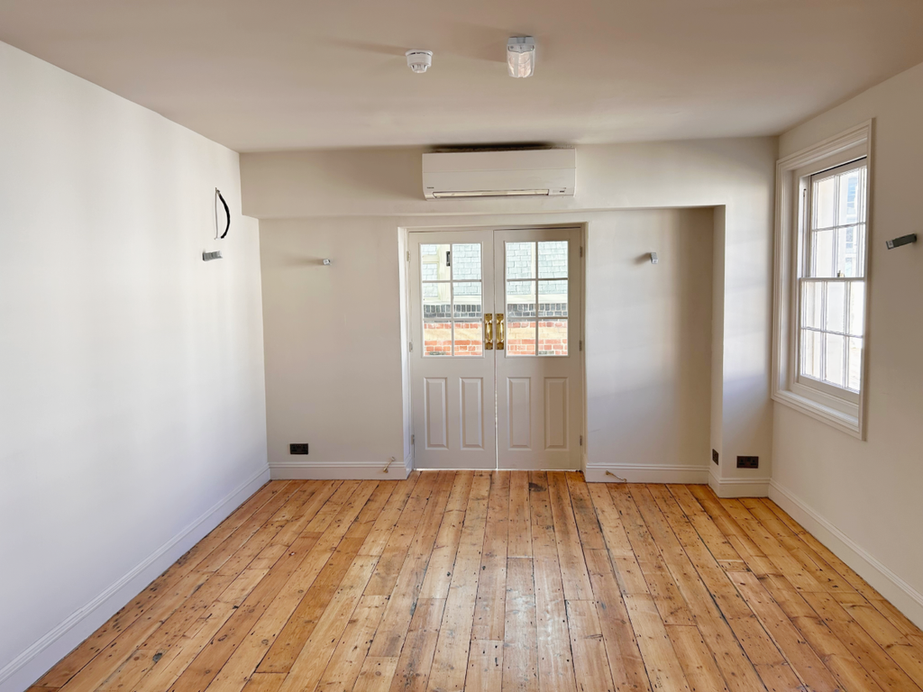 Property photo 3 of 3