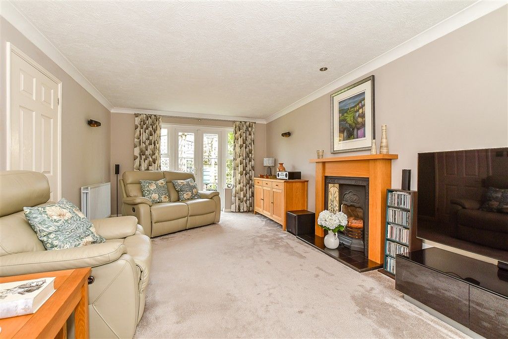 Property photo 3 of 14 Living Room