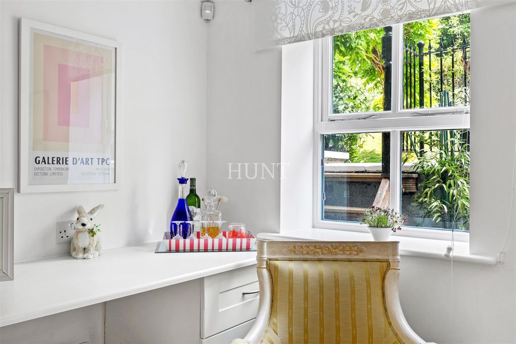 Additional image 16 of 4 bed flat for saleRegents Drive, Repton Park, Woodford Green, Essex IG8