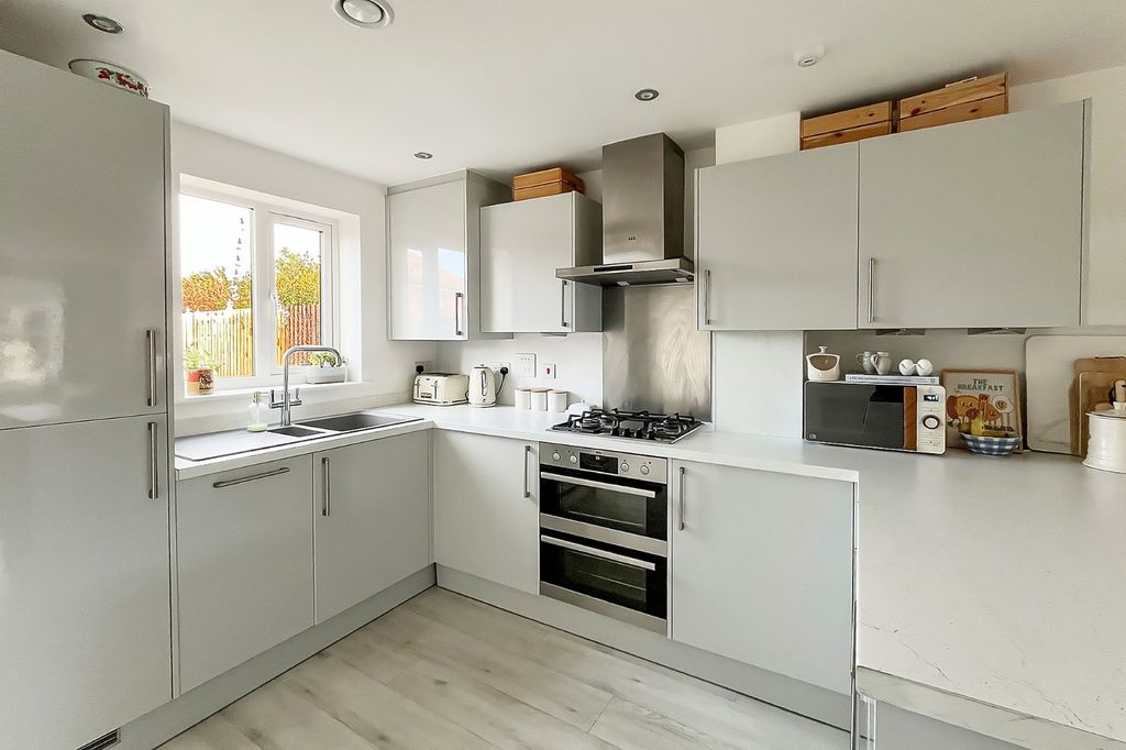 Property photo 3 of 15 Picture No. 09