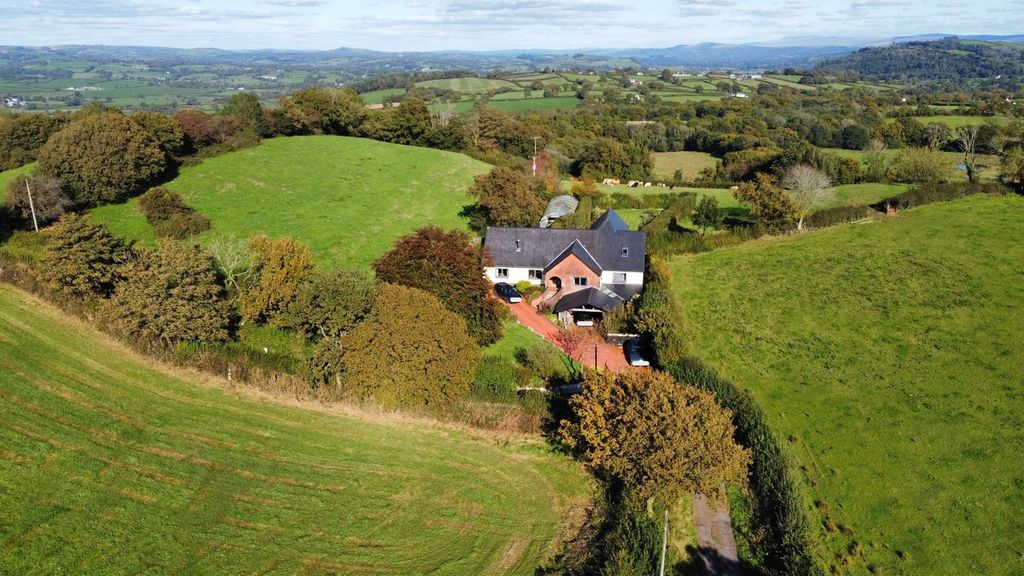 Property photo 1 of 62