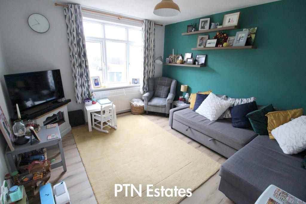 Property photo 2 of 12 Lounge Copy.Jpg