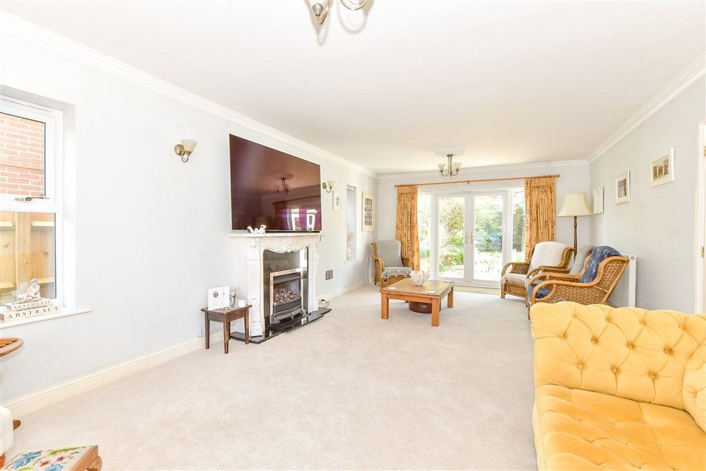 Property photo 3 of 15 Sitting Room