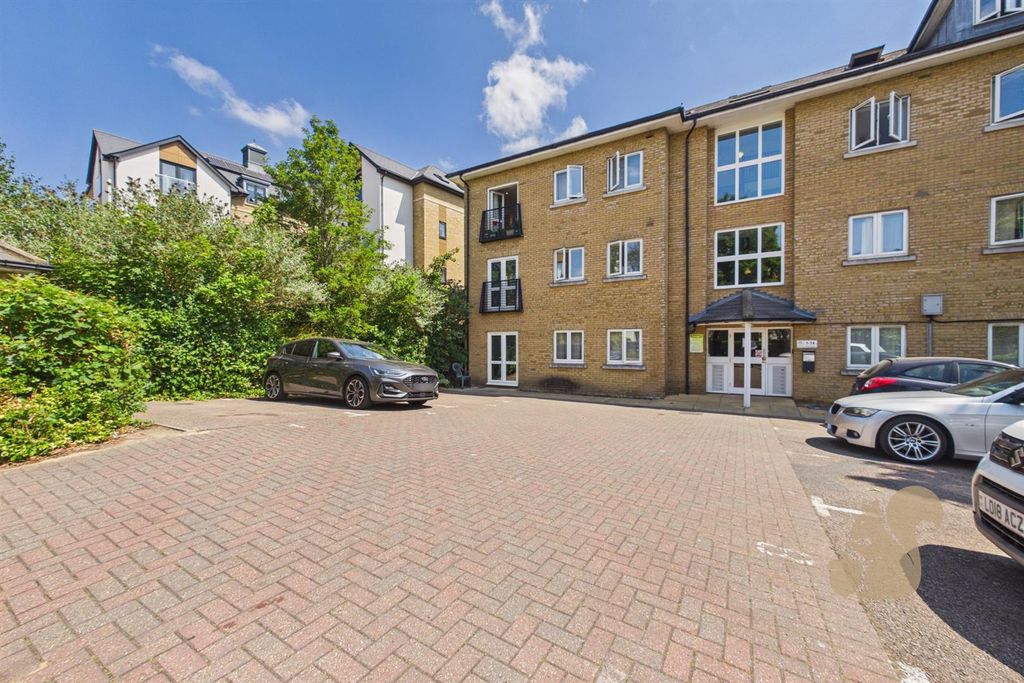 Property photo 2 of 7 Cam01254G0-Pr0489-Still019 (1).Jpg