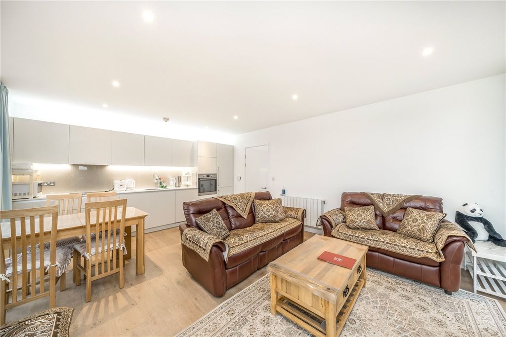 Property photo 2 of 10 Picture No. 08