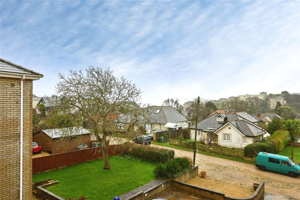 Property photo 2 of 12 Picture No. 13