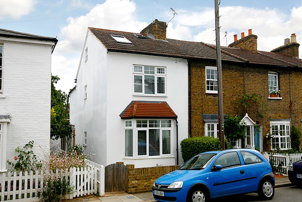 Property photo 1 of 9