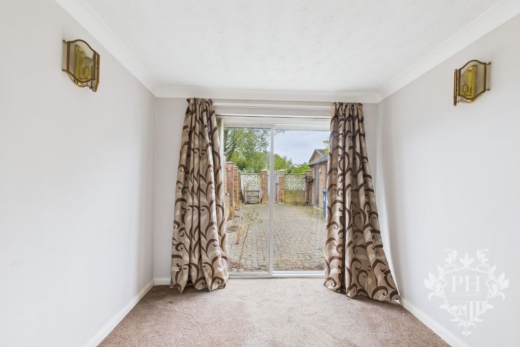 Property photo 3 of 14 Cam02002G0-Pr0209-Still007.Jpg