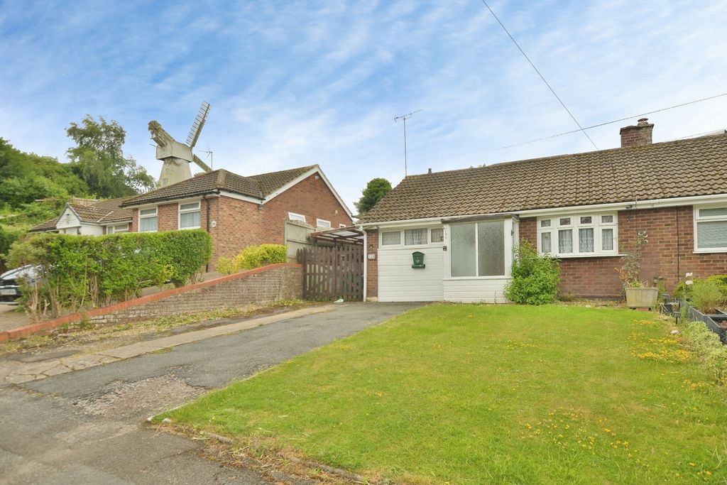Property photo 1 of 15 Front