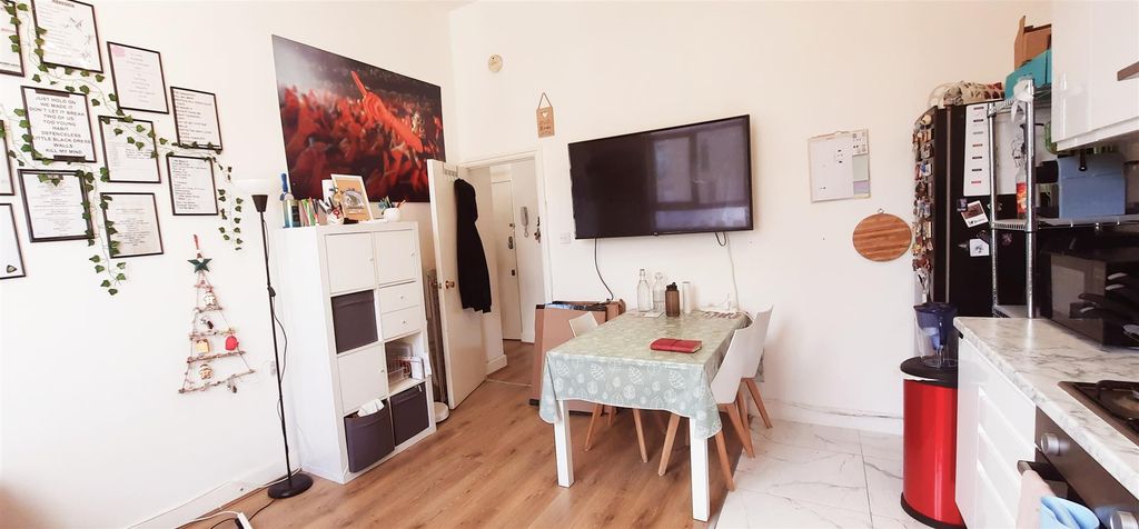 Property photo 2 of 10 Reception Room