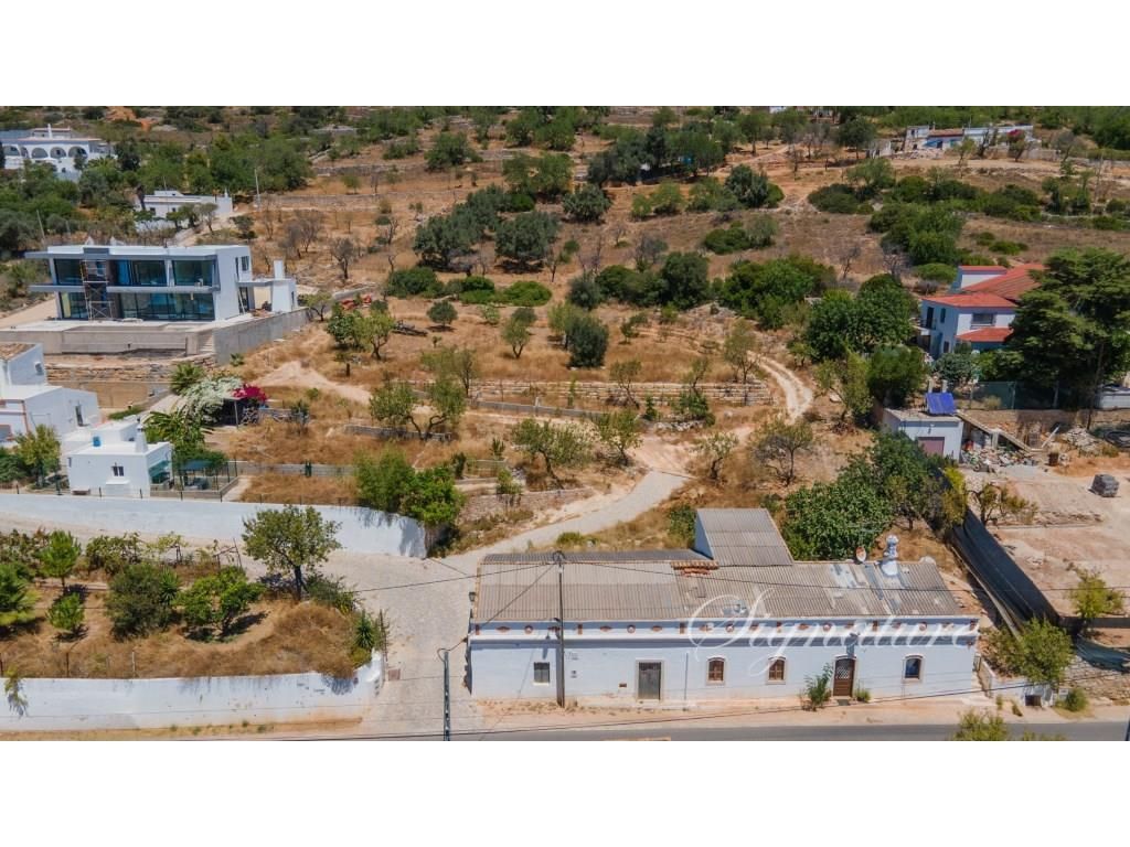 Property photo 1 of 17 Plot Of 3656 M2 With A Submitted Pip For A 4 Bedroom House With Great Sea Views In Valados, Santa Bá