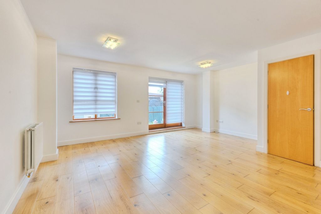 Property photo 2 of 14 2