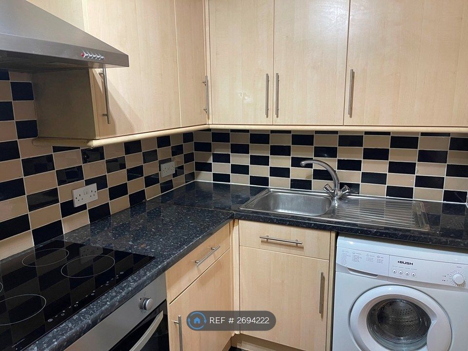 Property photo 3 of 6