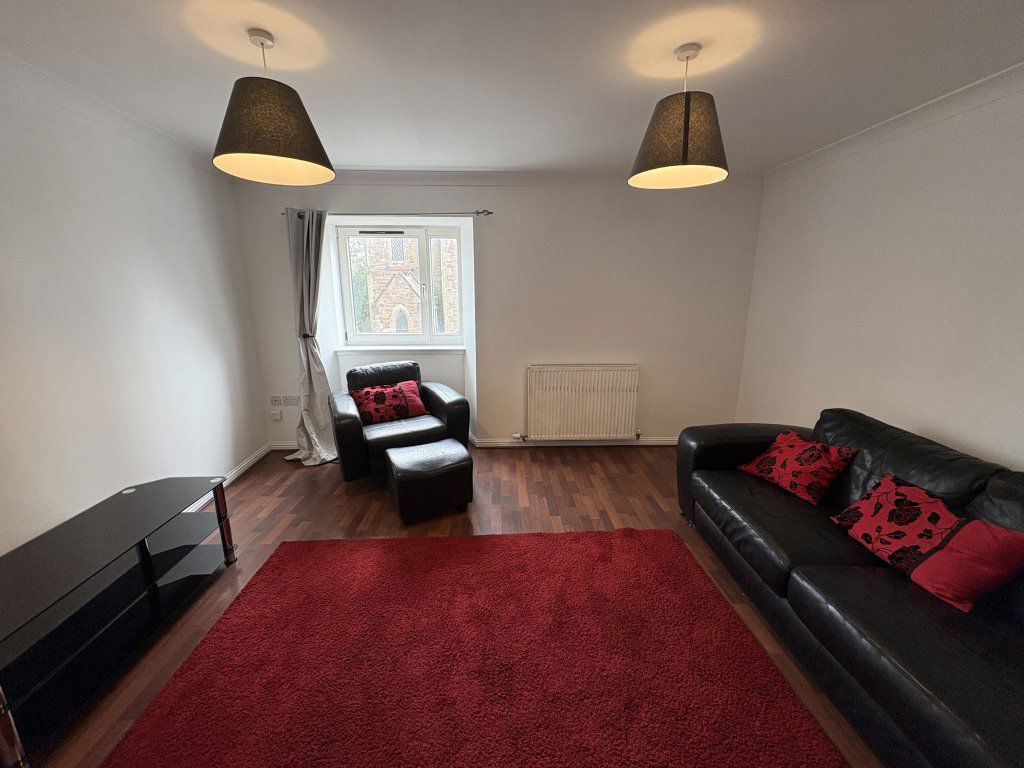 Property photo 2 of 6