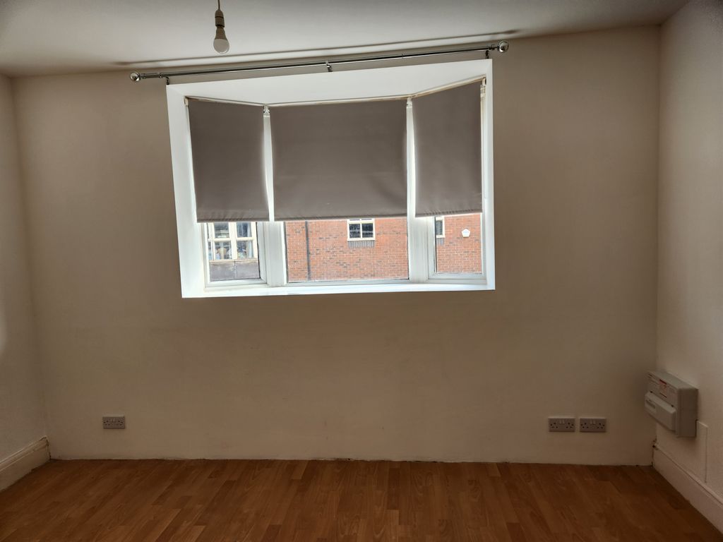 Property photo 2 of 5 Lounge