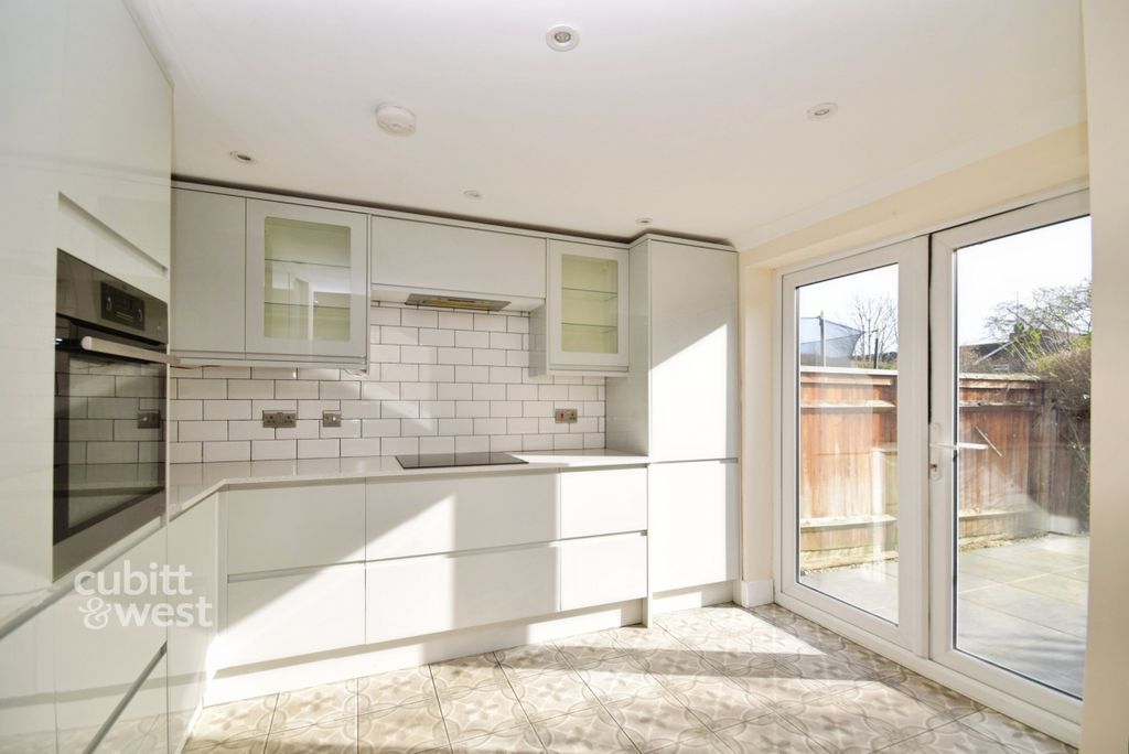 Property photo 1 of 17 0Df4B64A-Dsc_0191