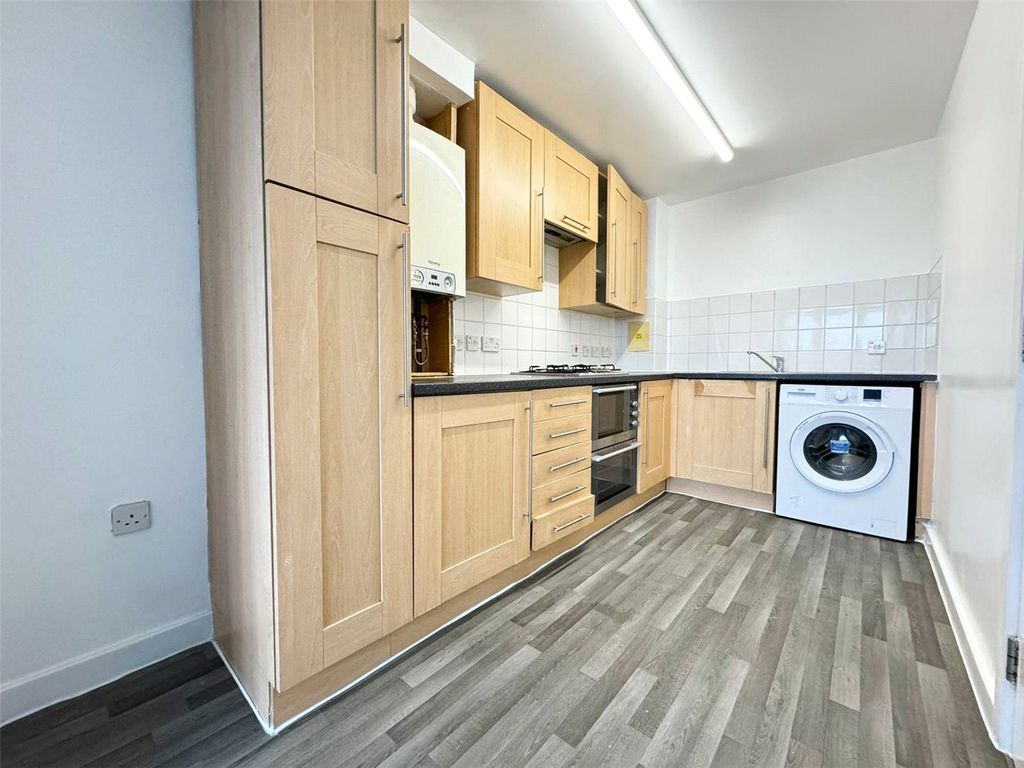 Property photo 3 of 5 Picture No. 04