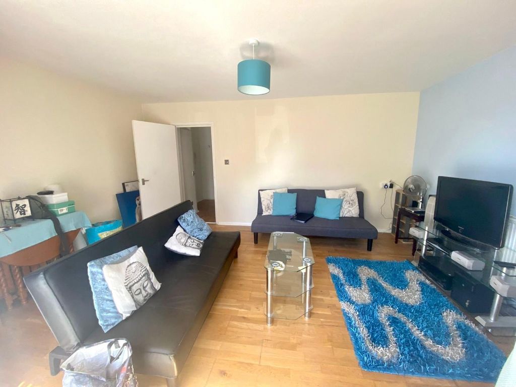 Property photo 3 of 9 37A1B5A3-950d-44Df-Acba-ba99Df7Fff5E.Jpg