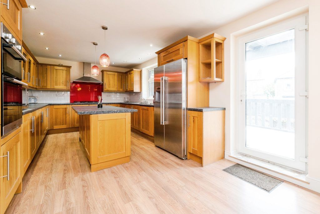 Property photo 3 of 49