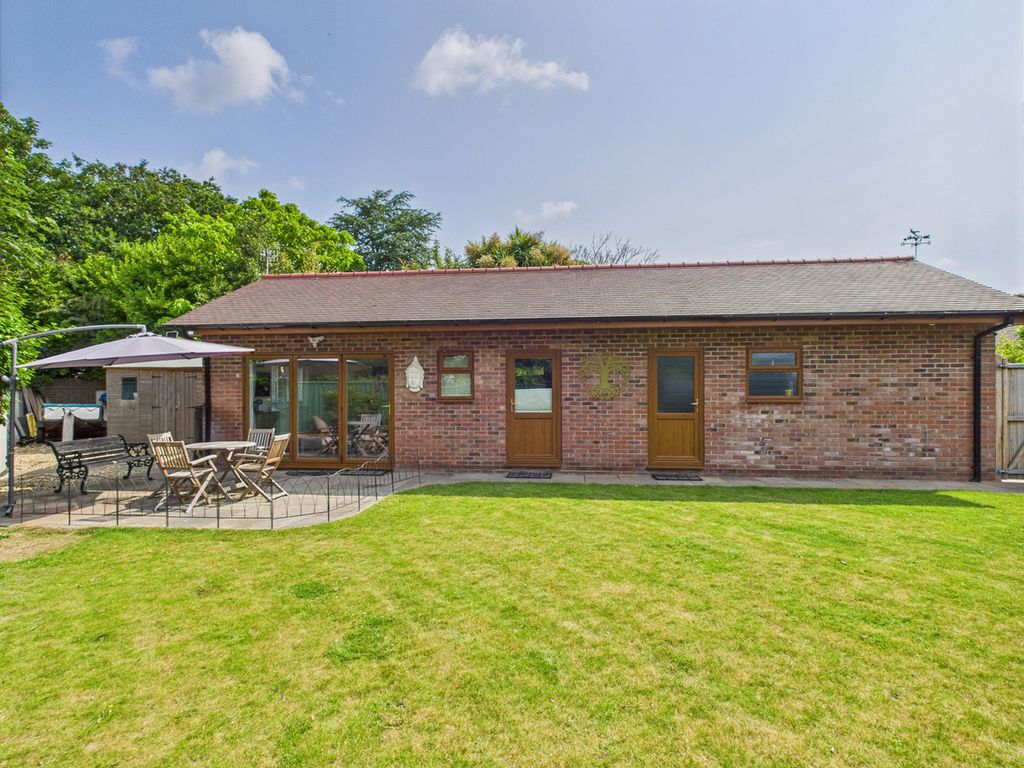 Property photo 3 of 33