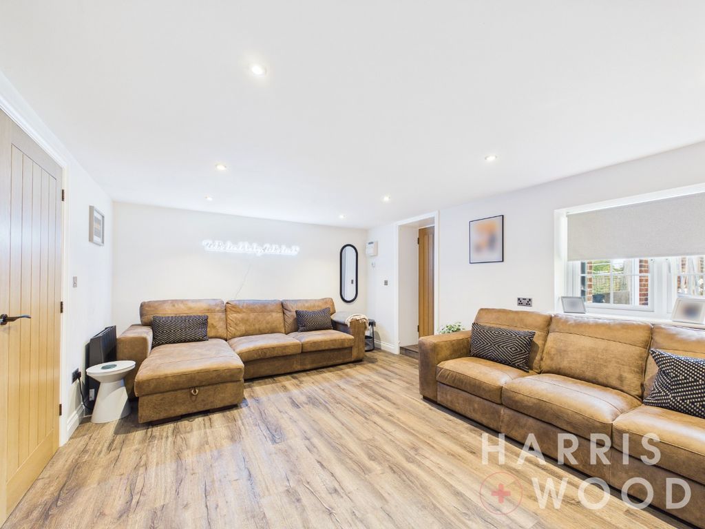 Property photo 3 of 30 5286313