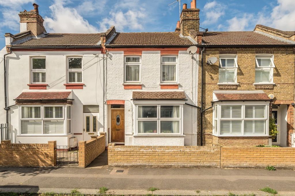 Property photo 1 of 9